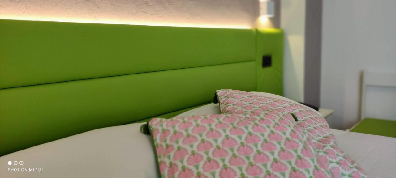 Hotel Villa Platani Riccione Eksteriør billede