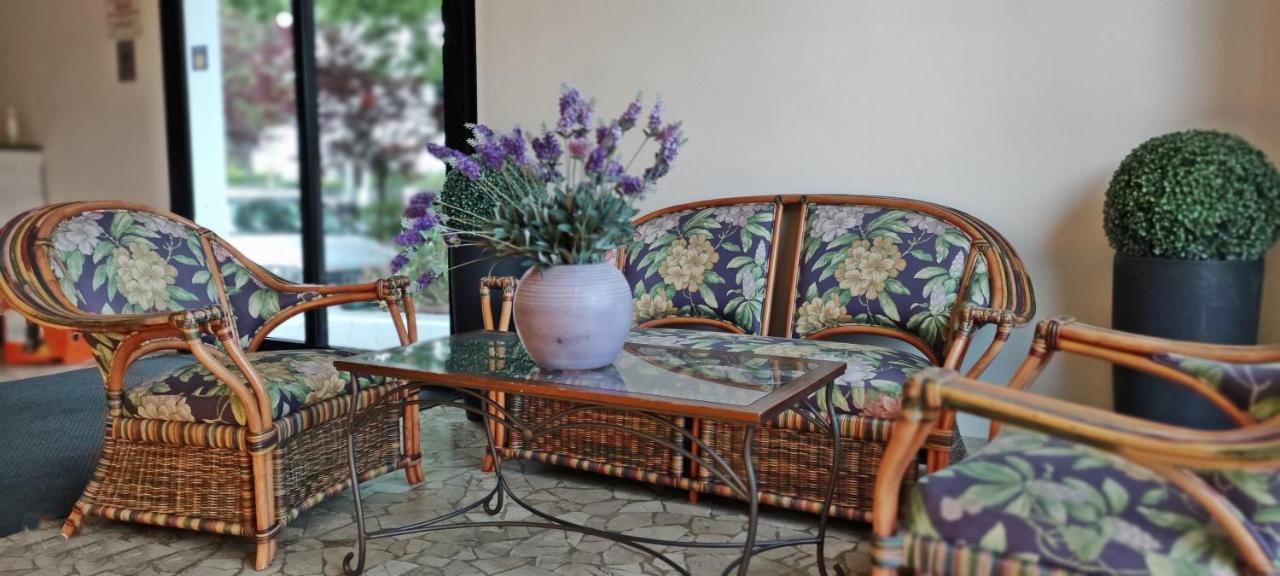 Hotel Villa Platani Riccione Eksteriør billede