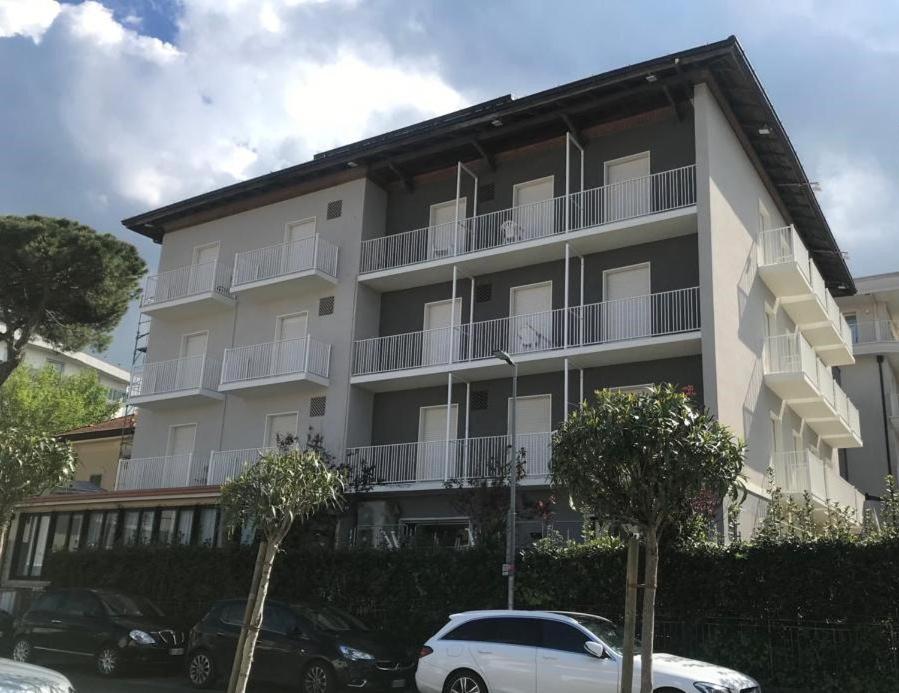 Hotel Villa Platani Riccione Eksteriør billede